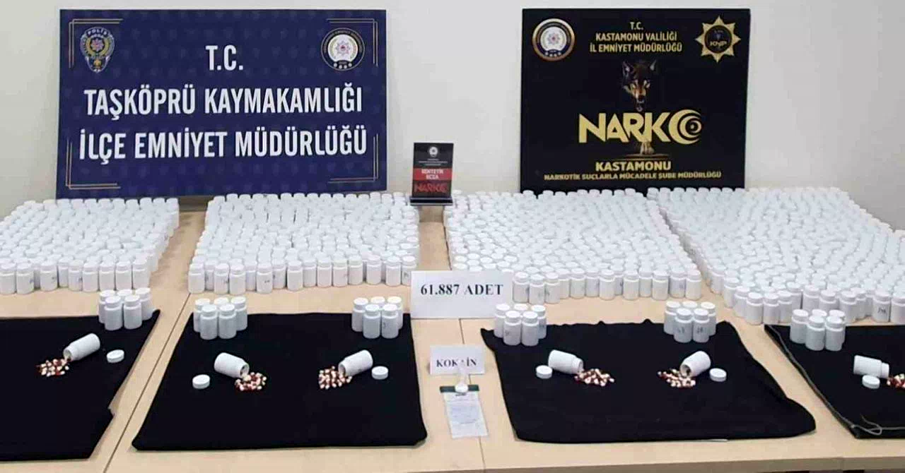 Kastamonu’da binlerce sentetik ecza hapı ele geçirildi: 3 gözaltı