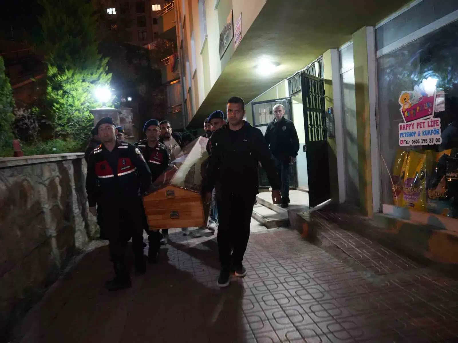 Kastamonu’da Boşanma Aşamasındaki Eşi Beylik Tabancasıyla Öldüren Polis Memuruna Ağırlaştırılmış Müebbet Hapis Cezası Talep Edildi