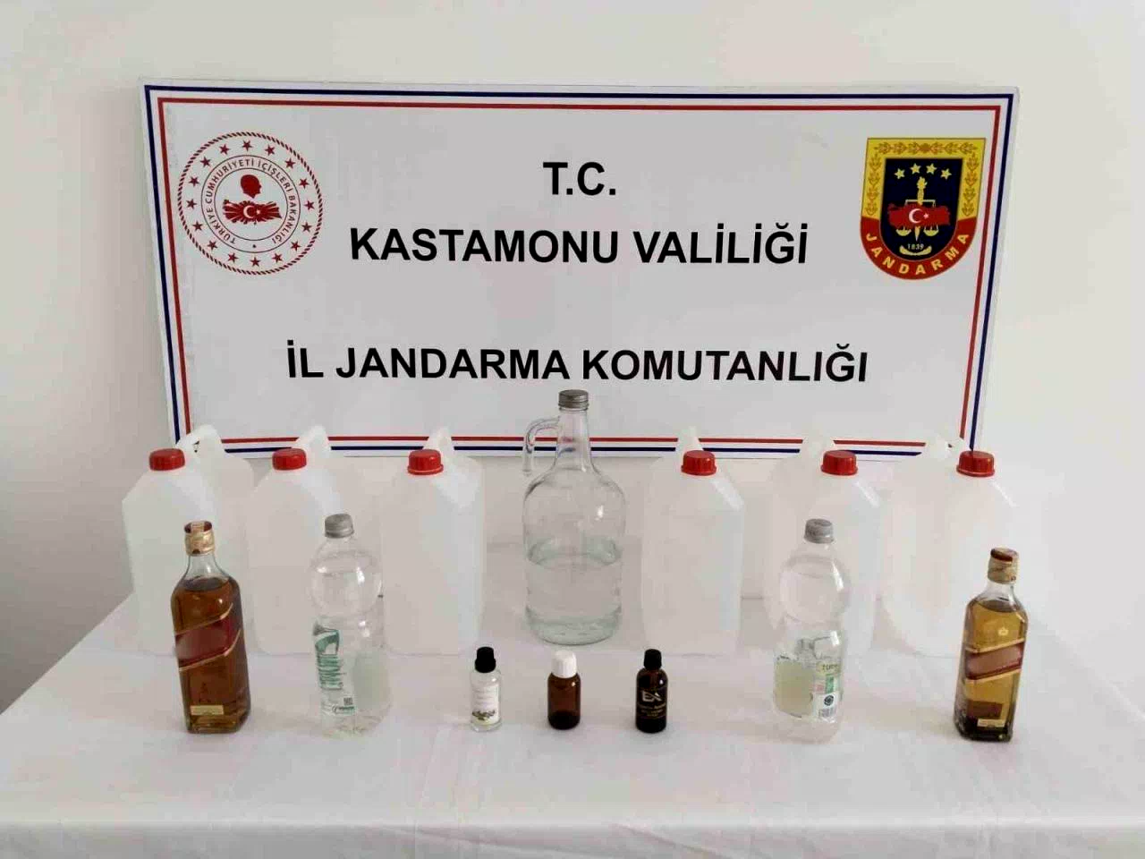 Kastamonu’da jandarmadan sahte içki operasyonu