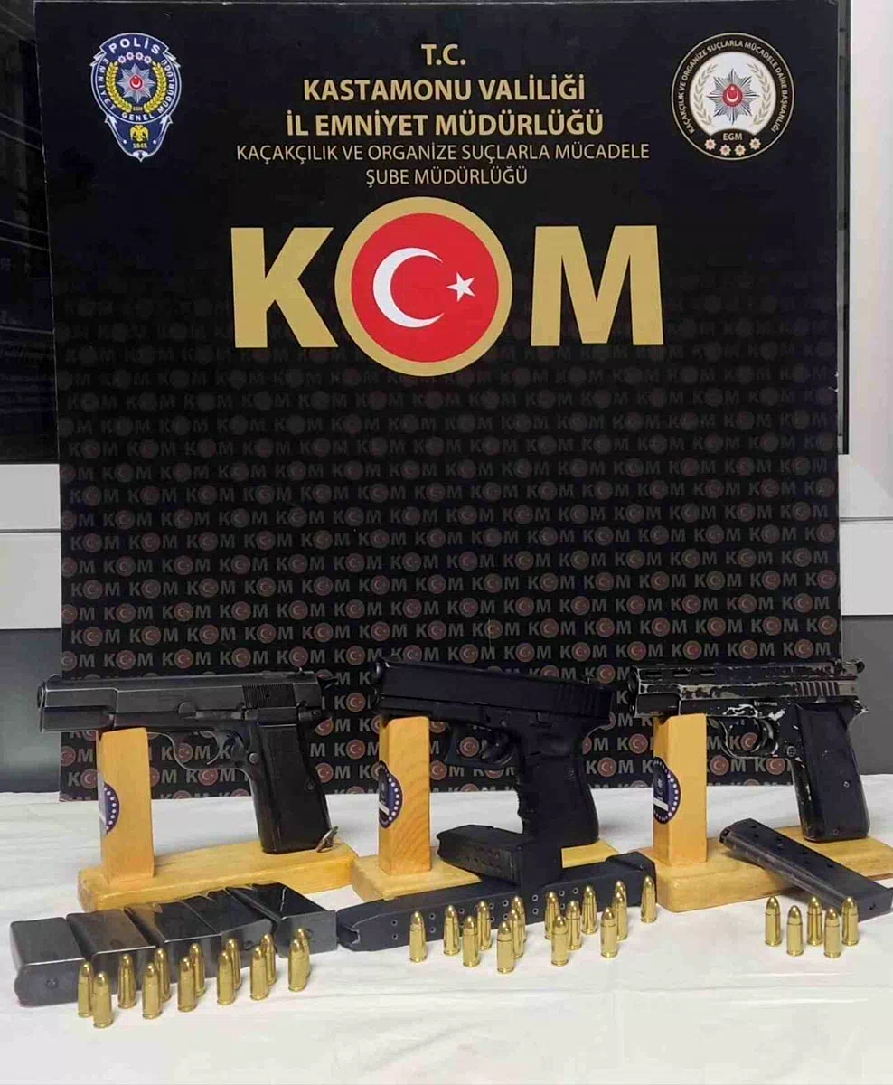 Kastamonu’da kaçak silah operasyonu: 4 gözaltı