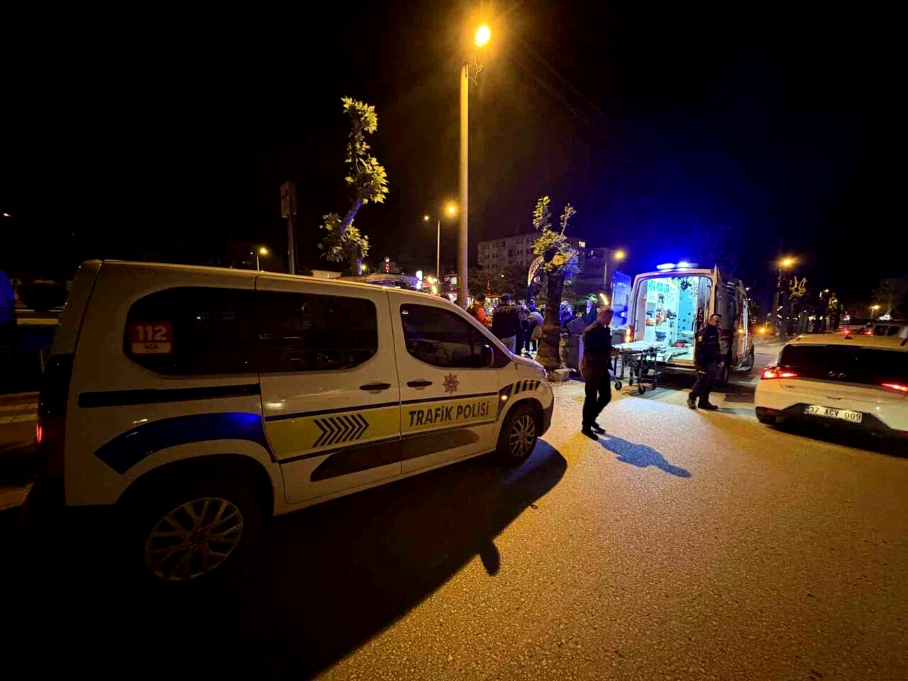 Kastamonu’da motosiklet park halindeki otomobile çarptı: 1 yaralı