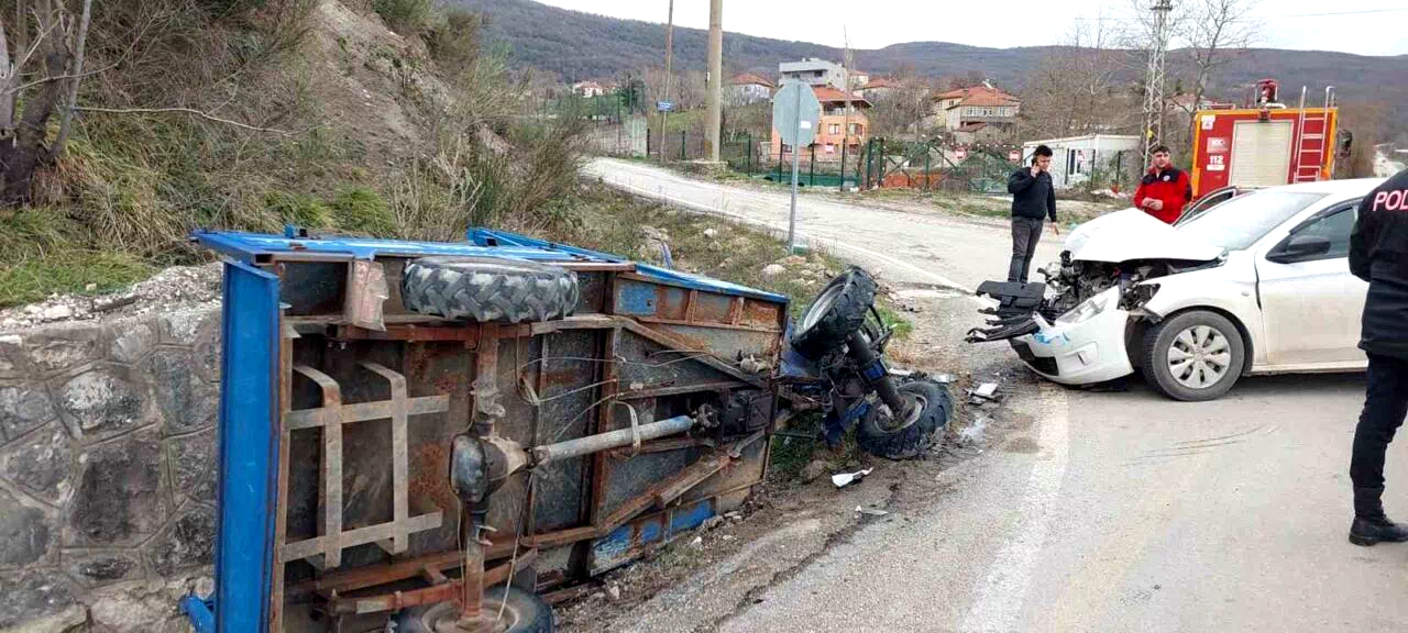 Kastamonu’da otomobil ile “pat pat” çarpıştı: 3 yaralı