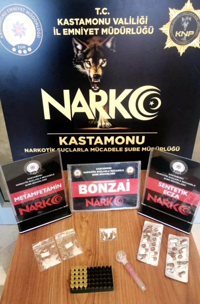 Kastamonu’da uyuşturucu etkisi altında araç kullanan sürücü gözaltına alındı