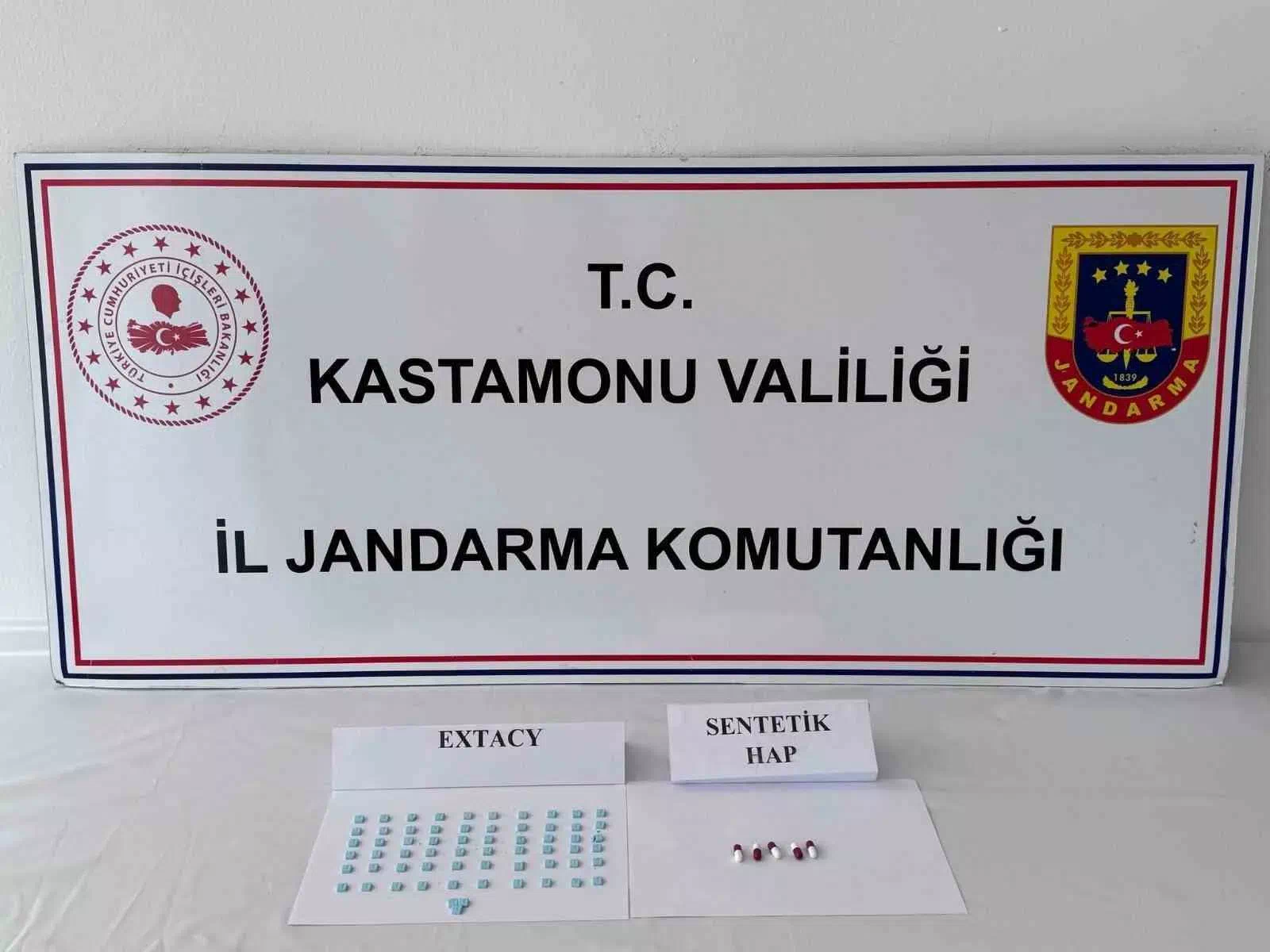 Kastamonu’da uyuşturucu operasyonu: 3 gözaltı