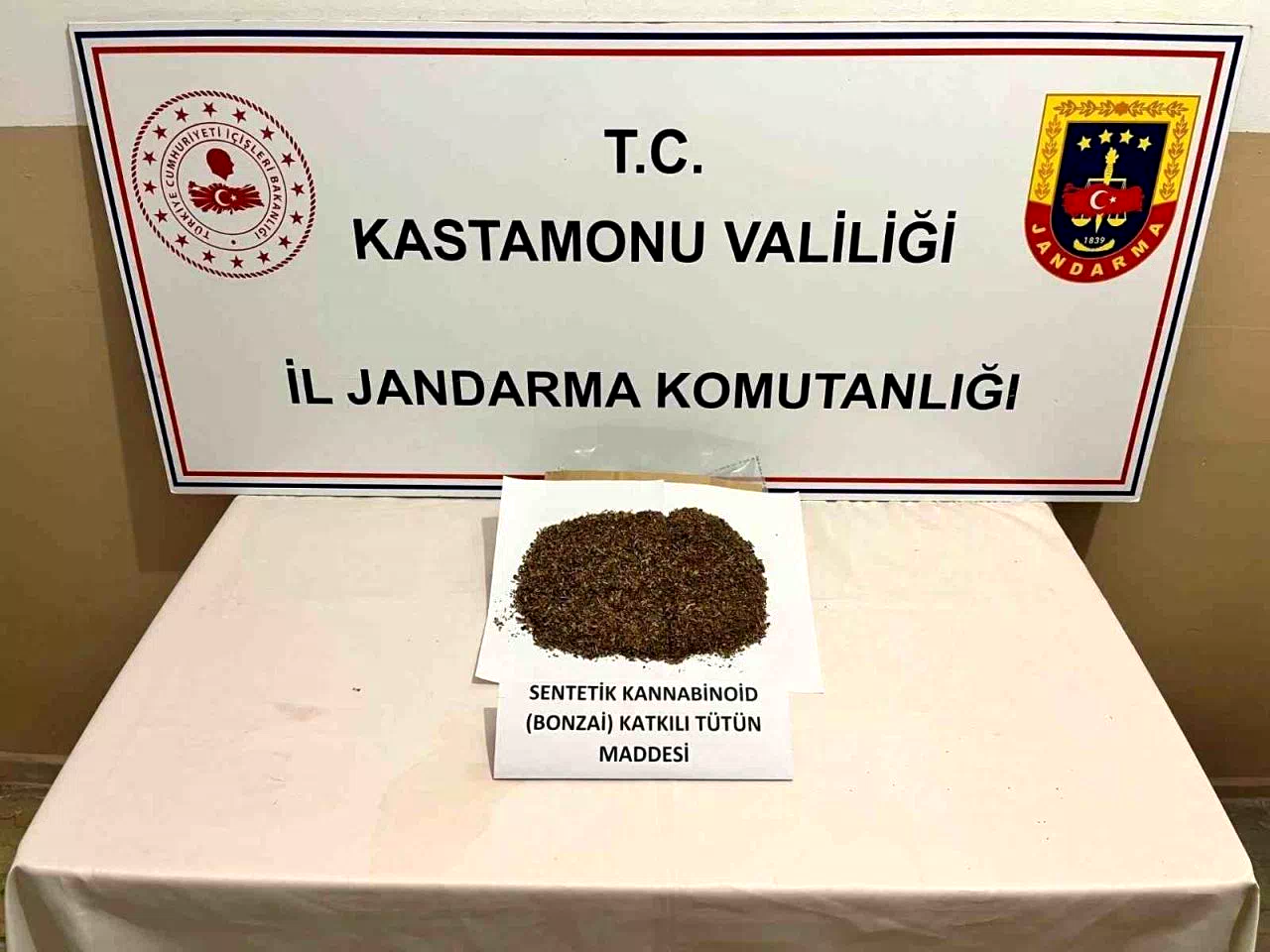 Kastamonu’da uyuşturucu operasyonu: 5 gözaltı
