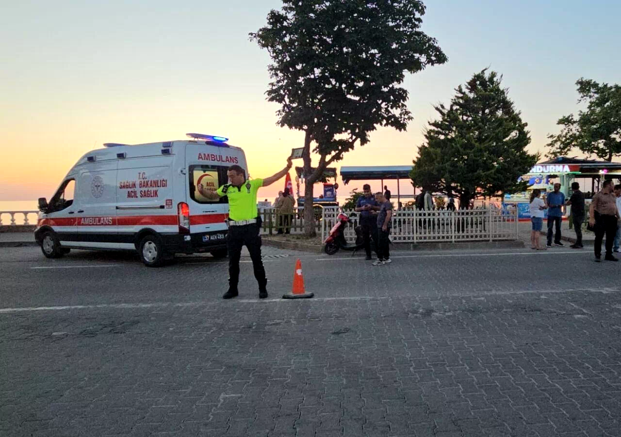 Kastamonu’da yayaya çarpan motosikletin sürücüsü yaralandı
