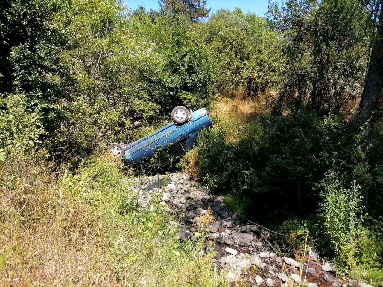 Kastamonu’da yeni evli çift, kazada yaralandı