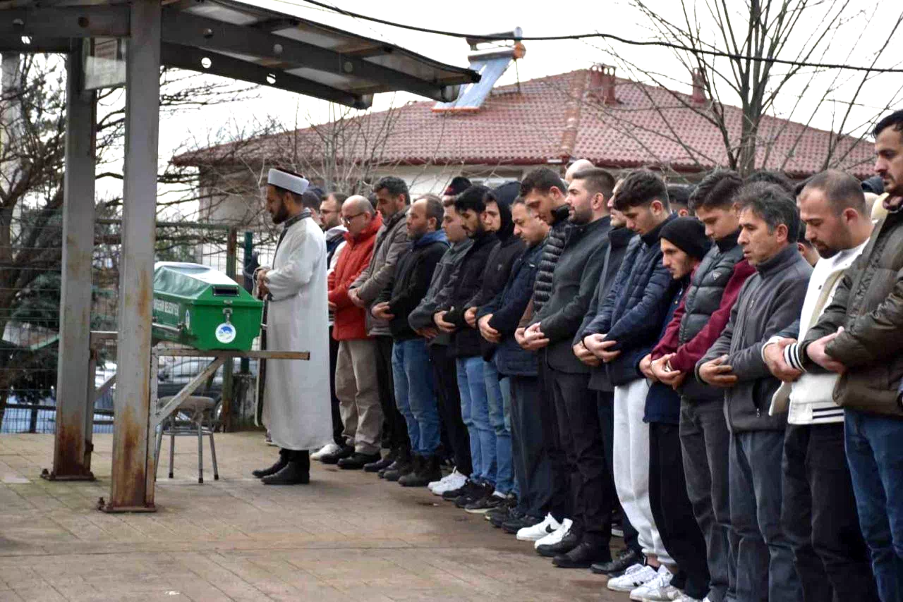 Kavgada tüfekle vurulan genç son yolculuğuna uğurlandı