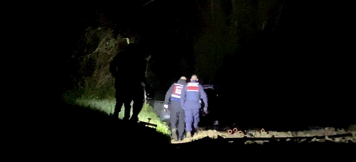 Kayıp olarak aranan eski muhtar varilin içinde ölü bulundu