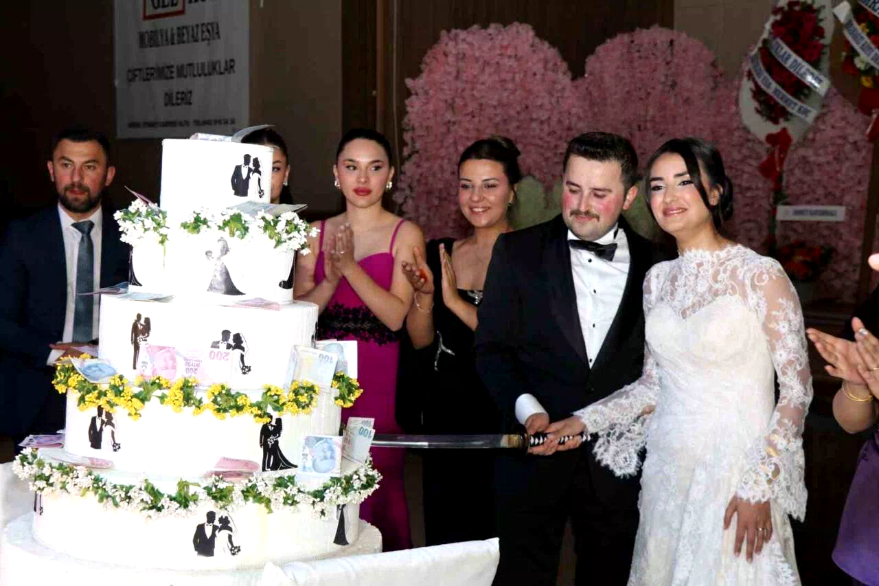 Kaymakam Batuhan Kalkan dünya evine girdi