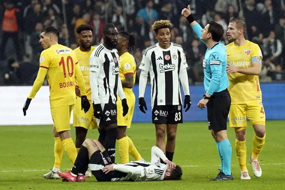 KAYSERİSPOR, YENİ TEKNİK DİREKTÖRÜ İLE İLK KEZ MAĞLUP OLDU.