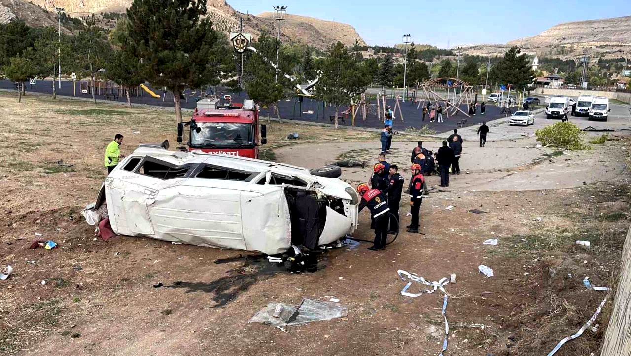 Kazada ağır yaralanan 15 yaşındaki çocuk hayatını kaybetti