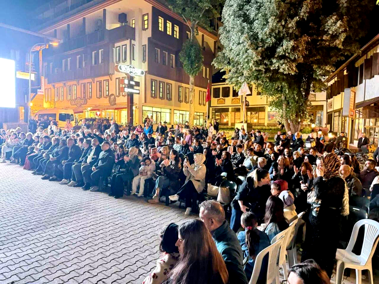 Kemaliye’de fasıl gecesinde kültür ve kardeşlik buluştu