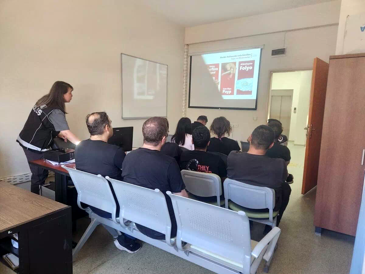 Kemaliye’de uyuşturucuyla mücadele kapsamında bilgilendirme çalışması yapıldı