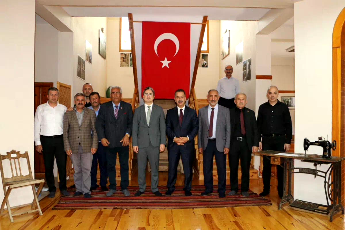 Kemaliye’nin köyleri ve altyapısı için çalışmalar değerlendirildi