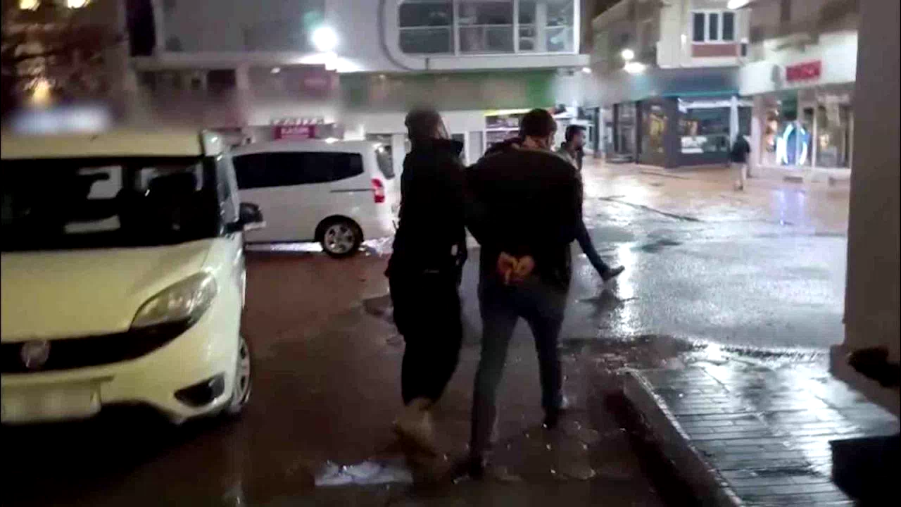 Kendi yaptığı gizli odada saklandı, polisten kaçamadı