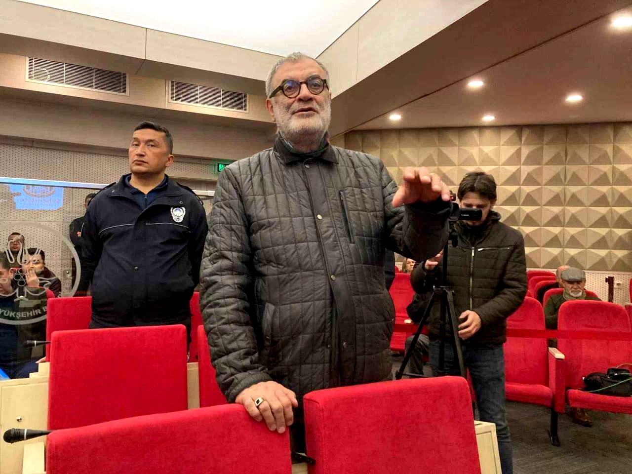 Kesin ihraç istemiyle disipline sevk edilmişti partisinden istifa etti