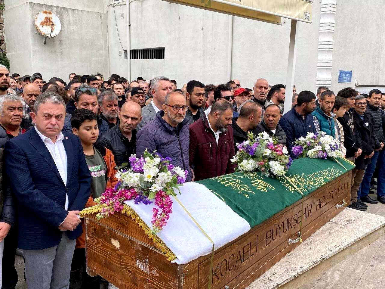 Kıvanç’ın annesi oğluyla son dansını paylaştı