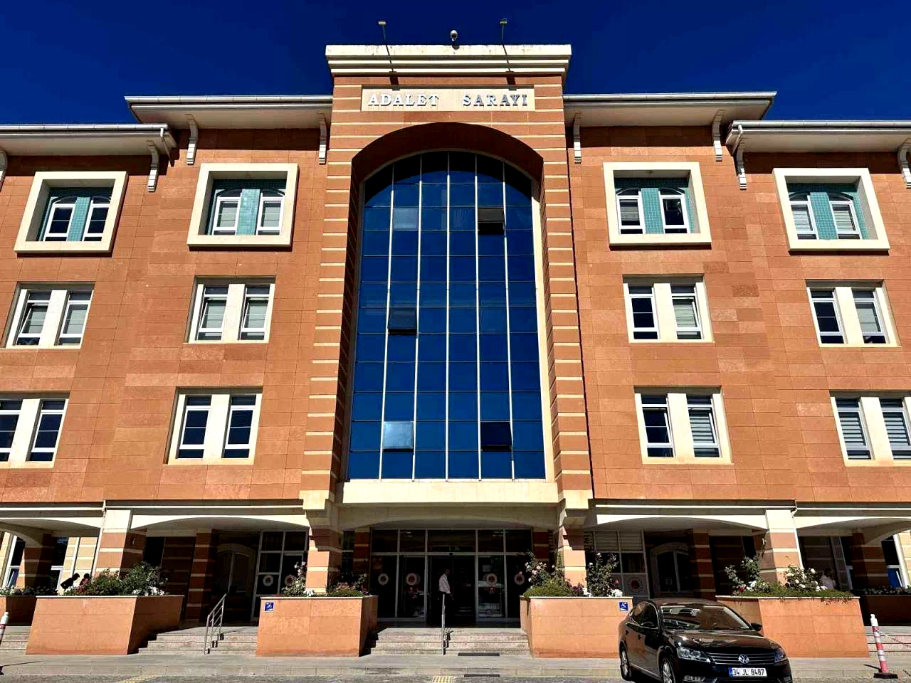 Kız meselesi cinayetinde 2 sanığa hapis cezası