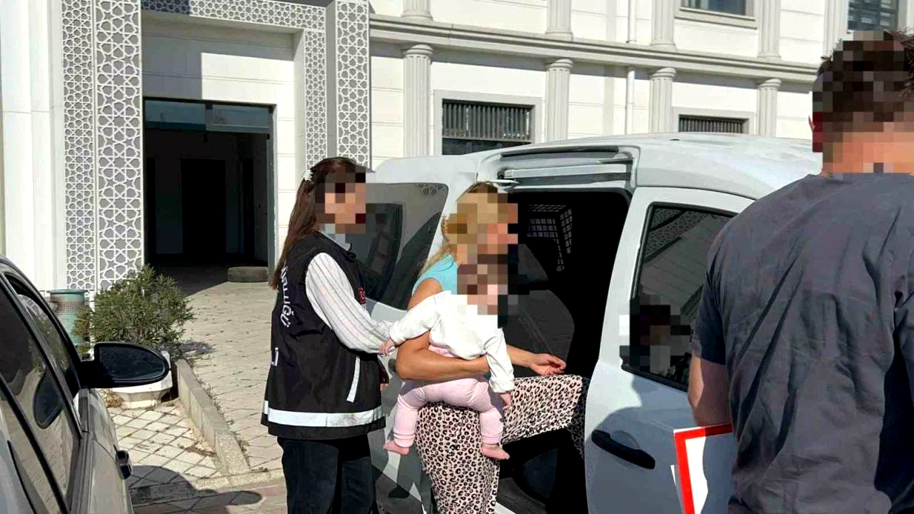 Kocaeli’de 114 suç kaydı bulunan kadın kucağında bebekle adliyeye sevk edildi