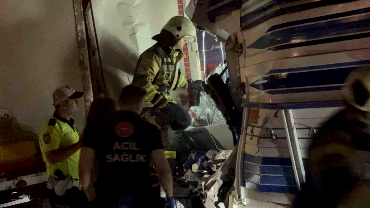 Kocaeli’de 3 araçlı zincirleme kaza: 1 ölü