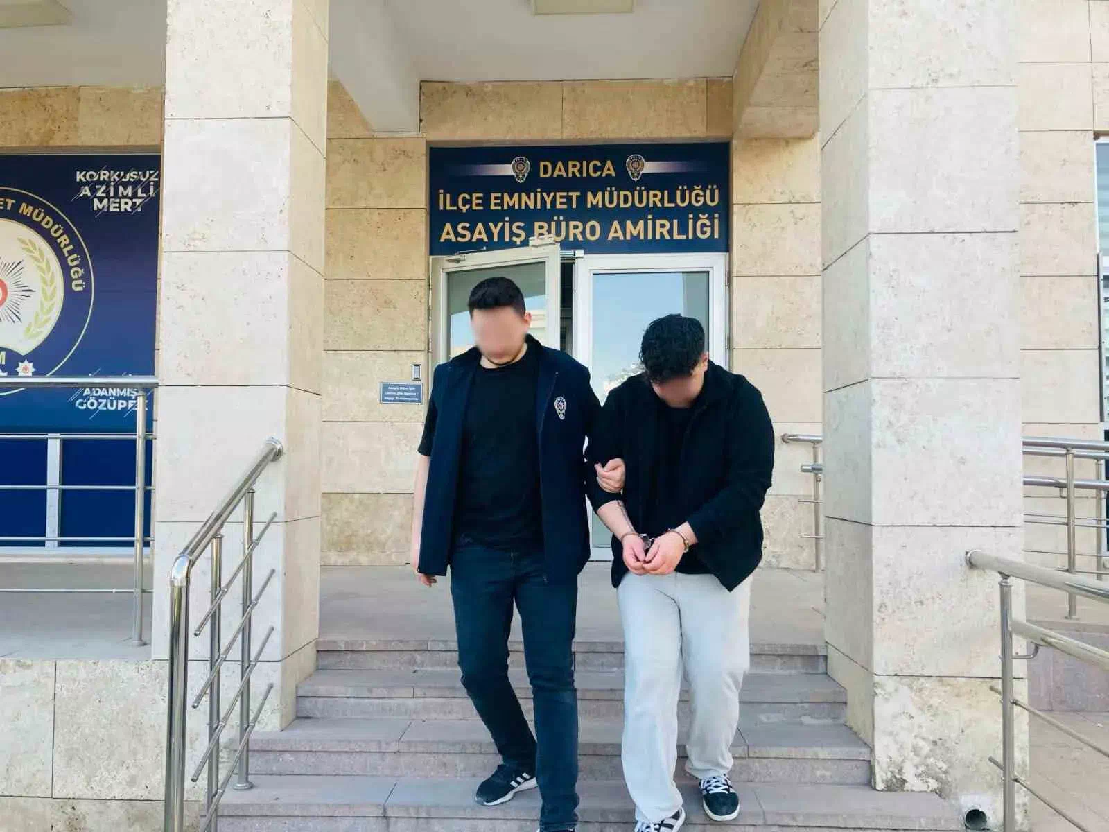 KOCAELİ’DE 39 AYRI SUÇTAN ARIAN ZANLI YAKALANDI, CEZAEVİNE GÖNDERİLDİ
