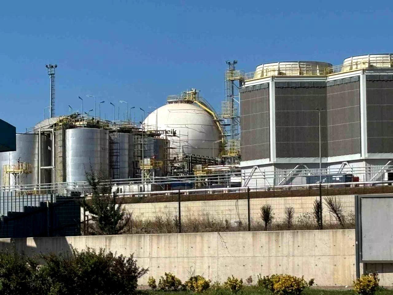 Kocaeli’de fabrikada patlama: İlk belirlemelere göre 2 işçi hayatını kaybetti