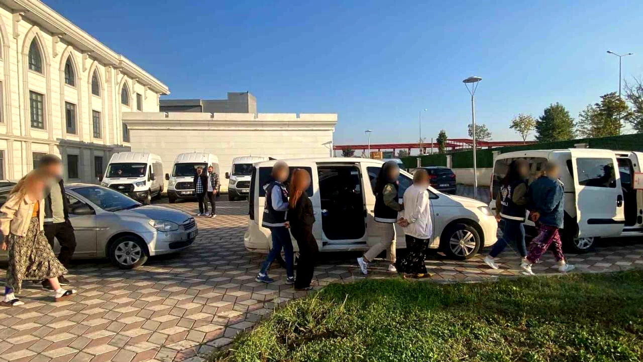 Kocaeli’de hırsızlık operasyonu: 860 bin liralık ziynet eşyası çalmışlar