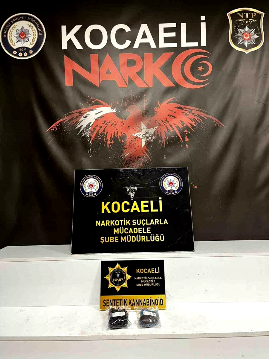 Kocaeli’de narkotik polisi uyuşturucuya geçit vermedi: 4 kişi tutuklandı