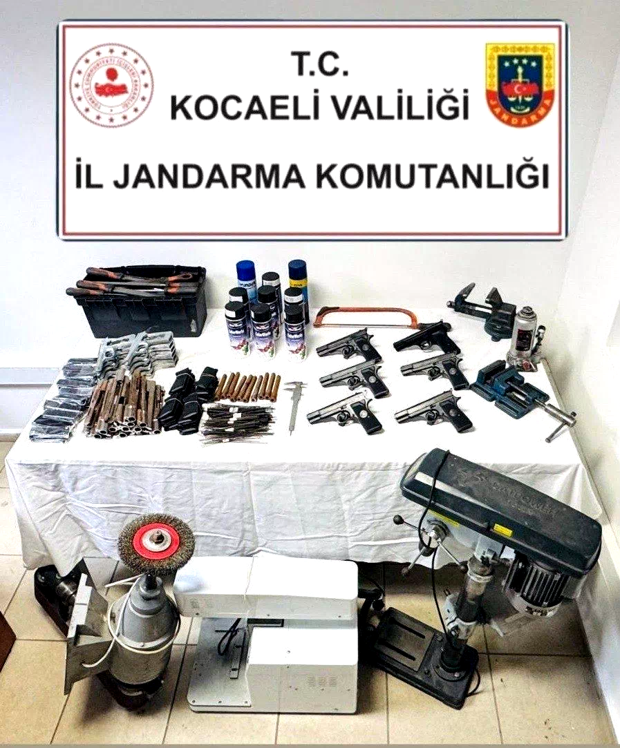 Kocaeli’de silah imalathanesine dönüştürülen adrese operasyon