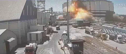 Kocaeli’deki patlamaya ilişkin davanın 3. celsesi sürerken sanıklar duruşmaya katılmadı.