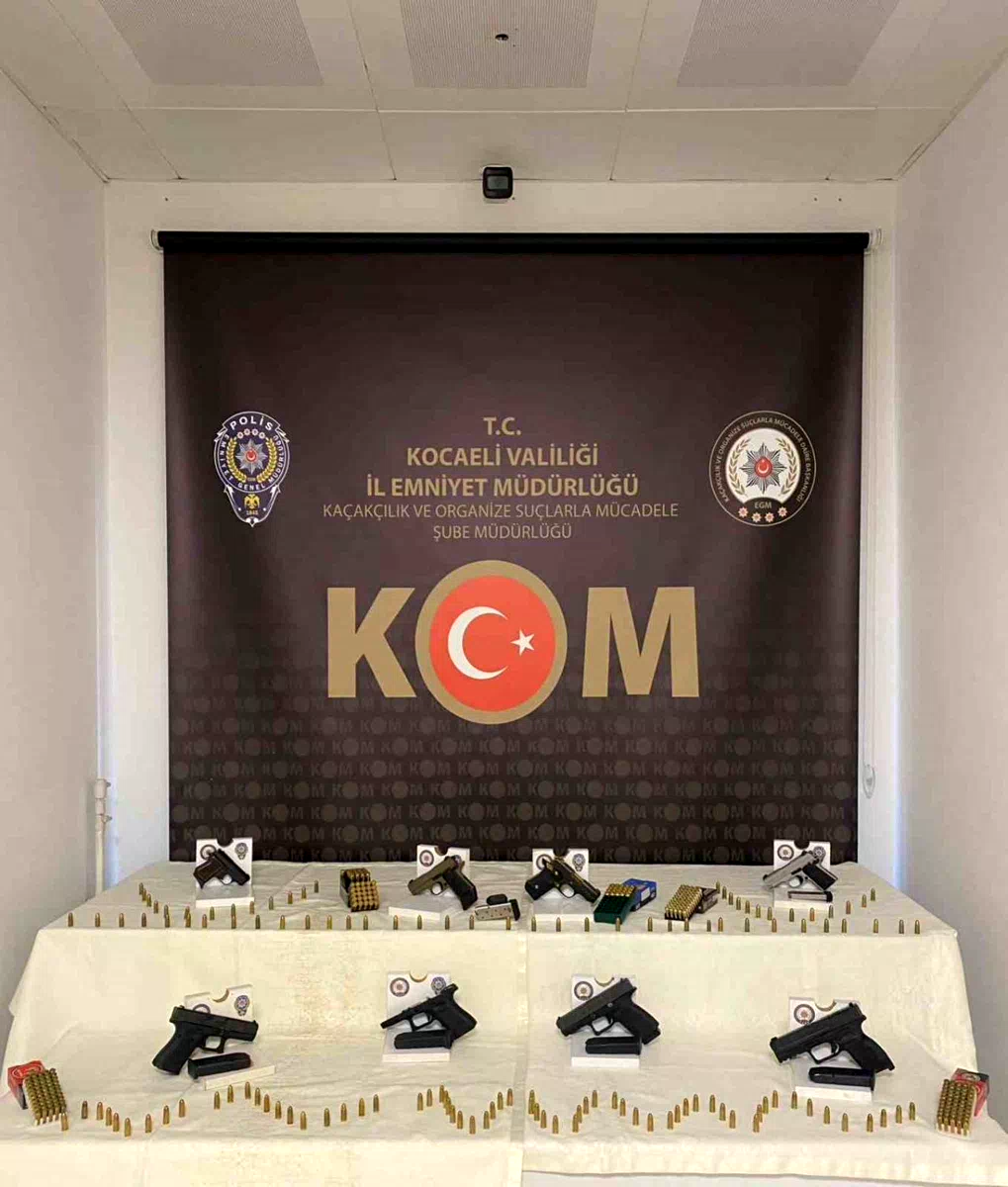 Kocaeli ve İstanbul’da organize suç operasyonu: 15 gözaltı