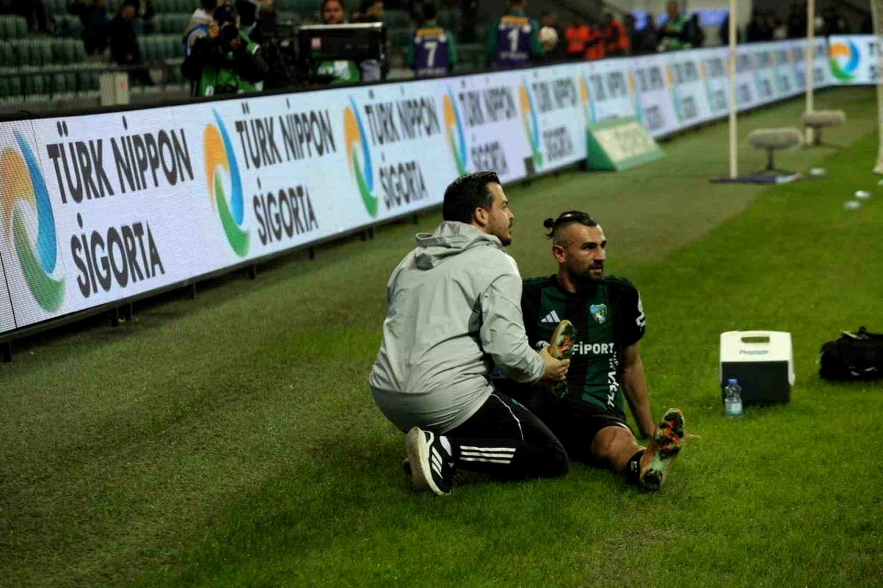Kocaelisporlu oyuncu Serdar Dursun camiadan özür diledi