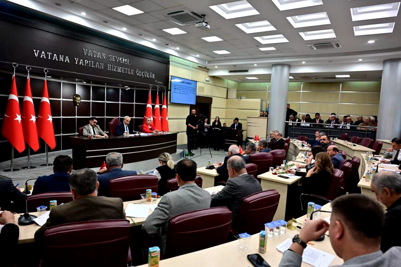 Kocagöz, yılın son meclisini müjdeyle kapattı