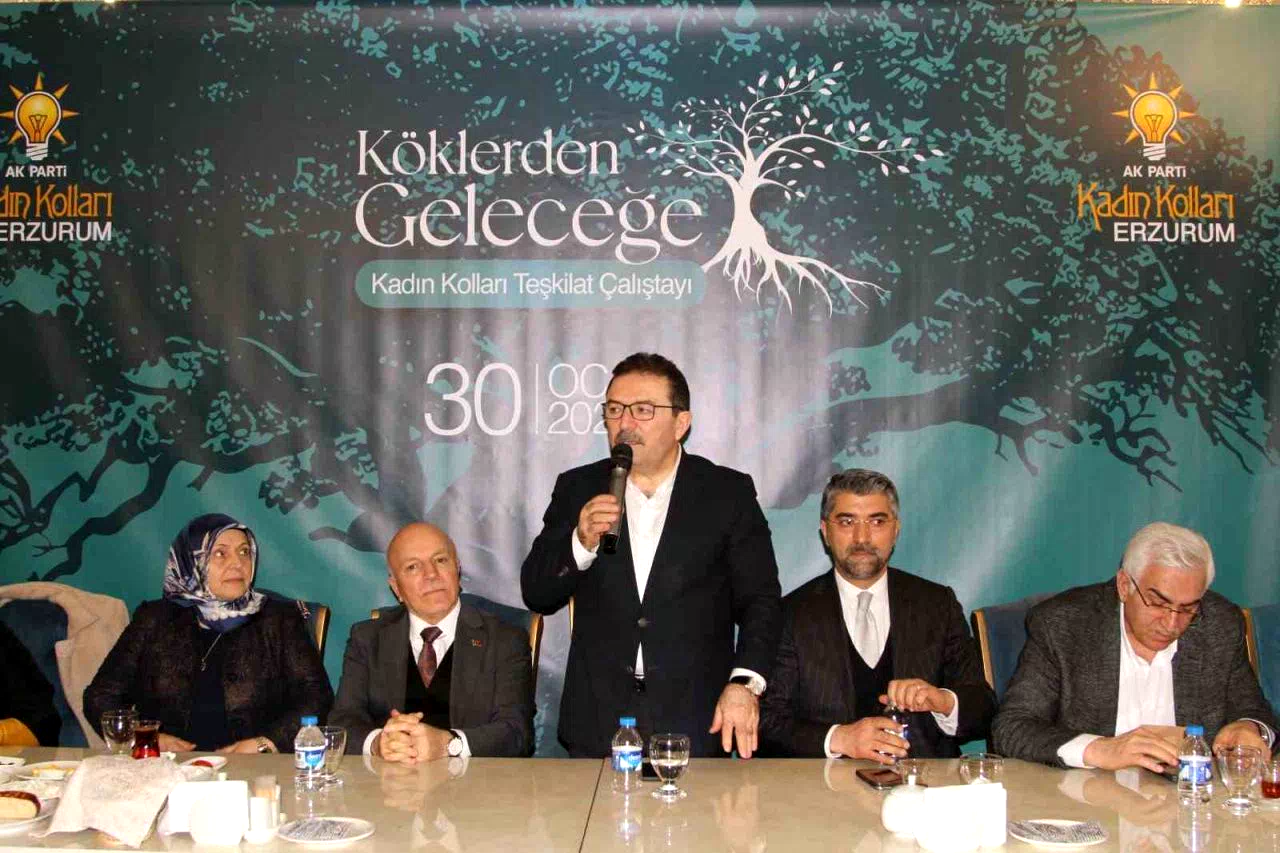 “Köklerden Geleceğe” Kadın Kolları Teşkilat Çalıştayı Erzurum’da gerçekleştirildi