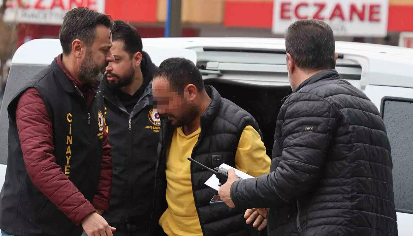 Konya’da Eski Eşi Yaralayan ve Birlikte Yaşadığı Kişiyi Öldüren Şüpheli Yakalandı