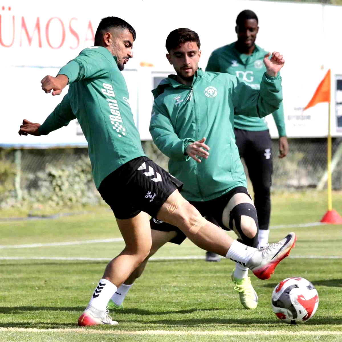 Konyaspor, Beşiktaş maçı hazırlıklarına başladı