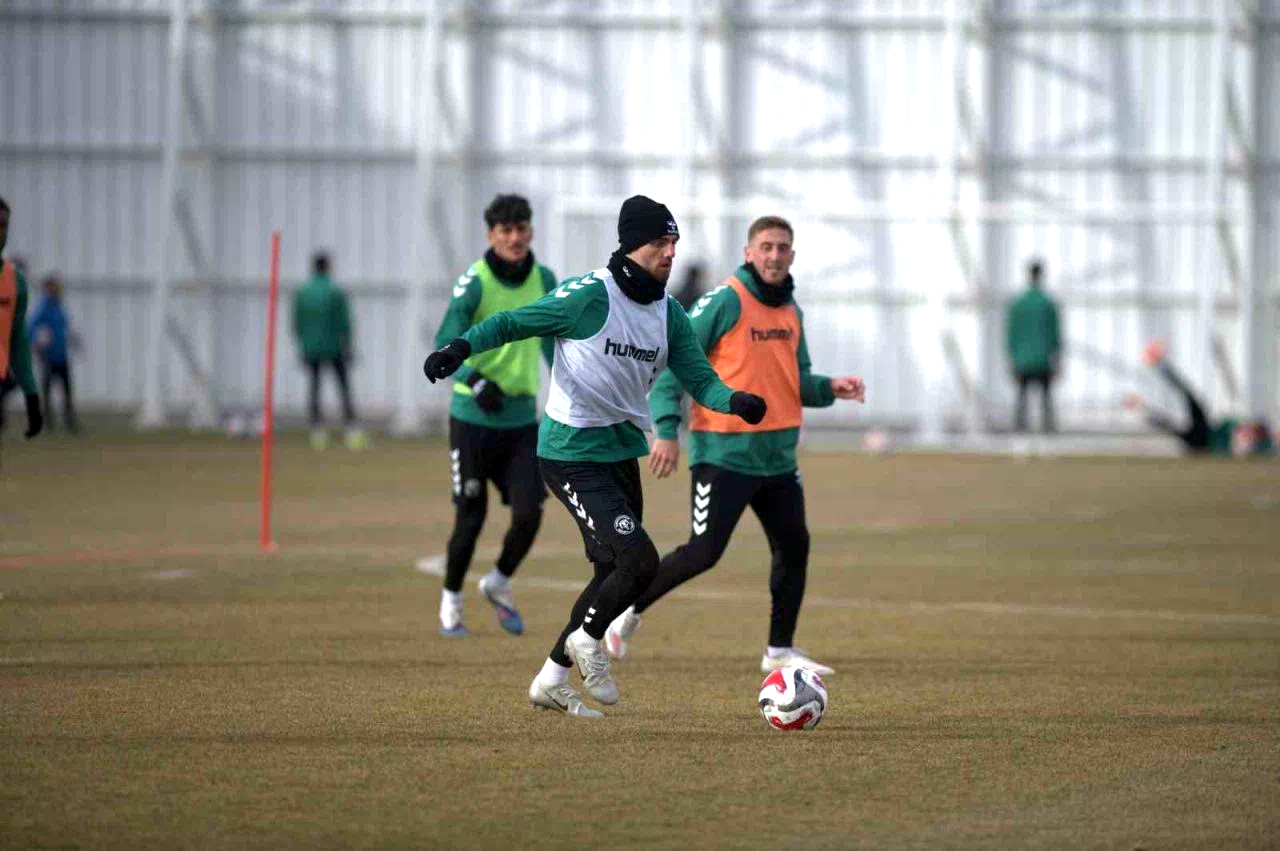 Konyaspor, Beşiktaş maçının hazırlıklarına başladı