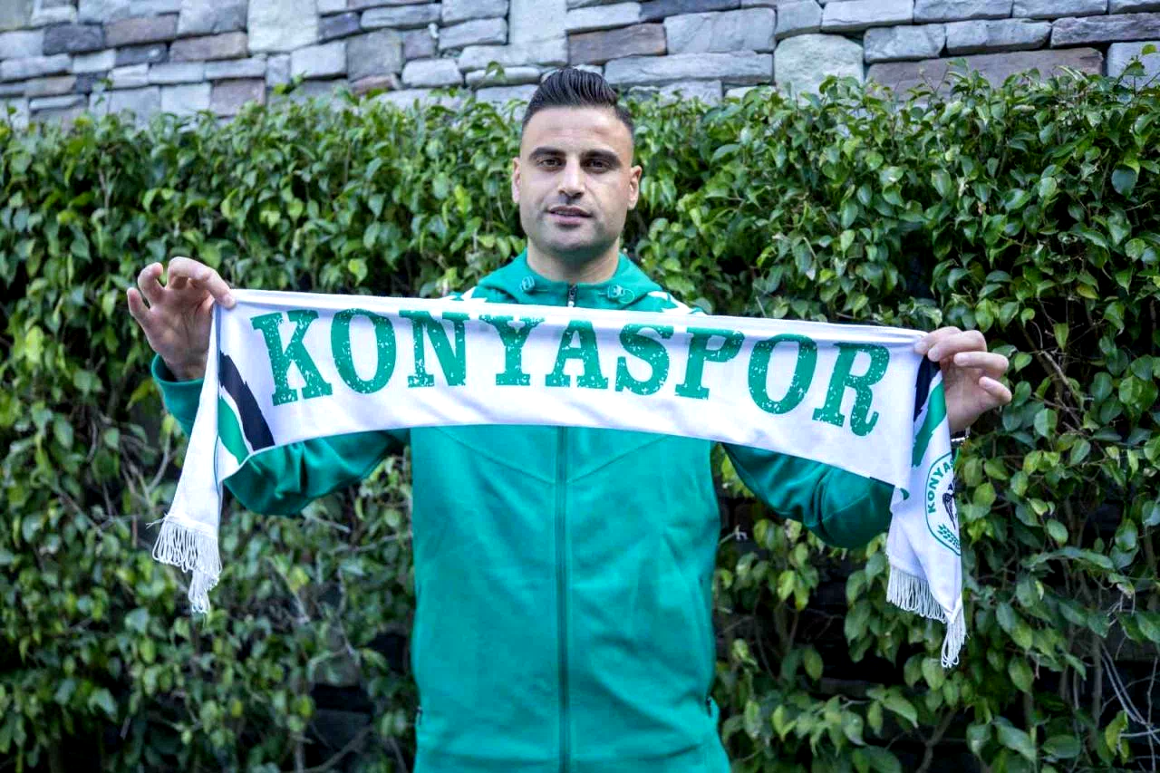 Konyaspor, Deniz Türüç ile sözleşme imzaladı