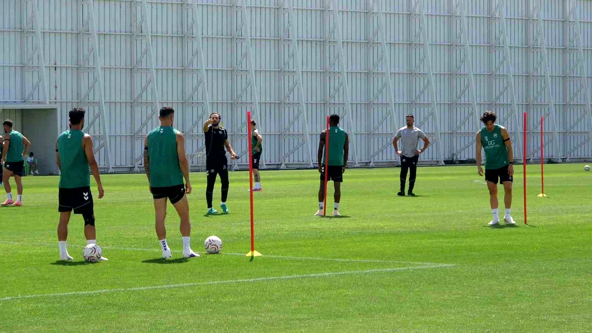 Konyaspor, Fenerbahçe maçı hazırlıklarına devam etti