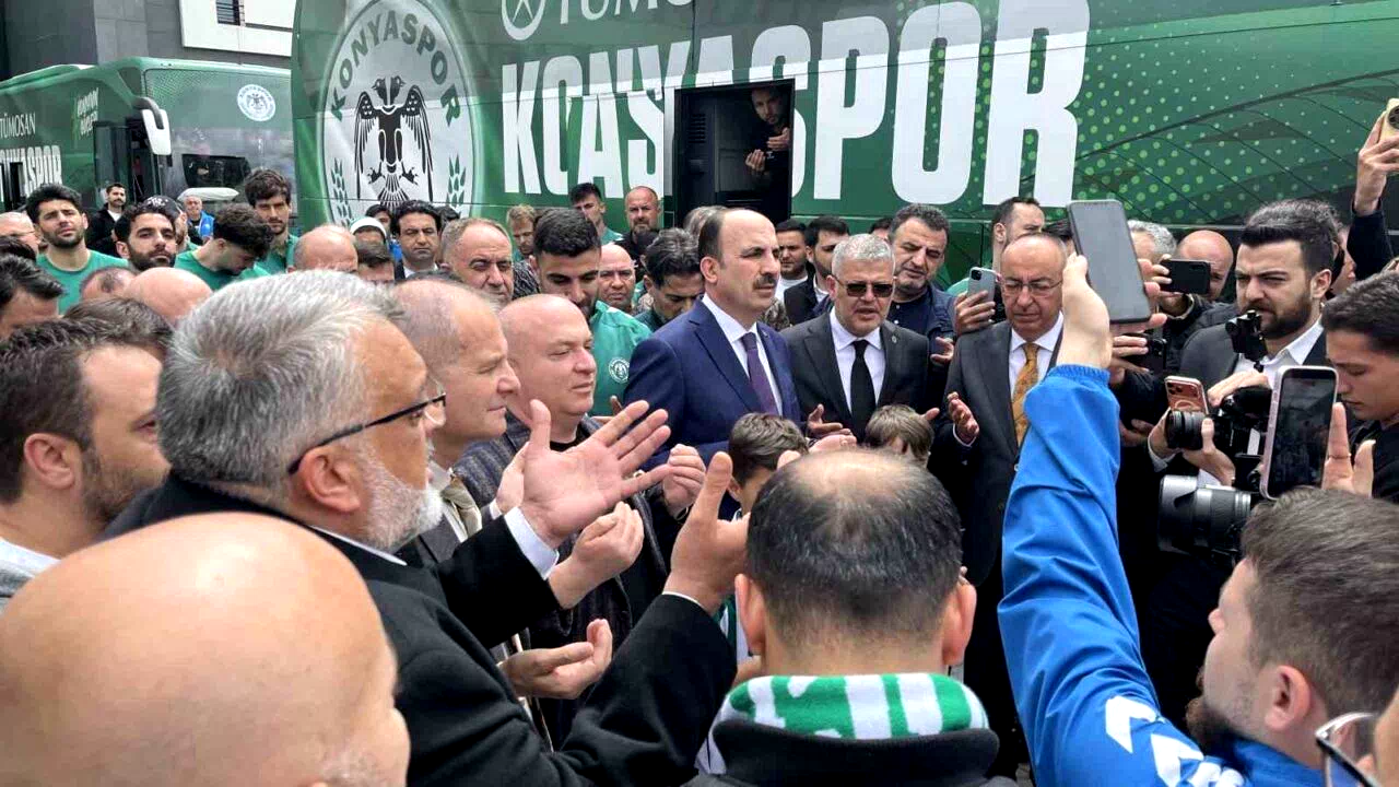 Konyaspor, kupa finali için Antalya’ya uğurlandı