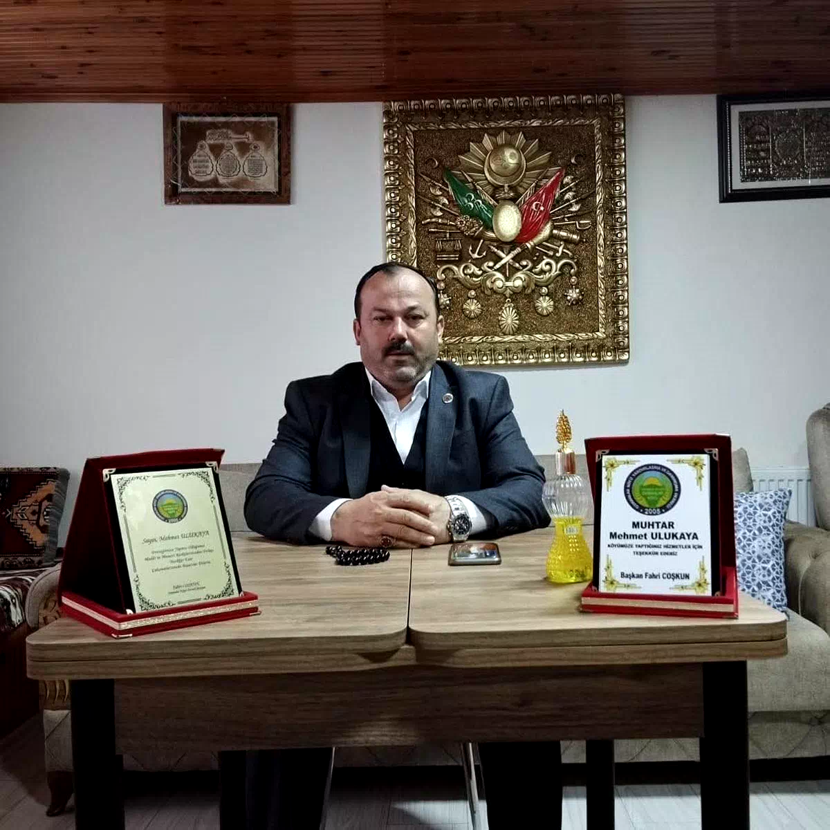 Köy muhtarı kazara meslektaşını vurdu