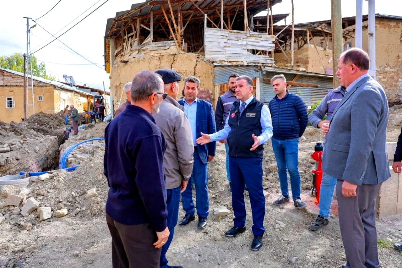 Köylerde altyapı ve ulaşım çalışmaları devam ediyor