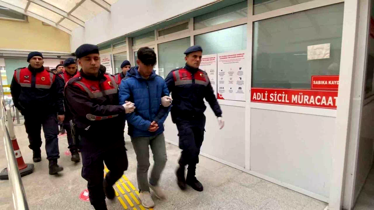 Kulübede balta ve kürekle öldürülen berberin vücudunda 24 yara tespit edildi