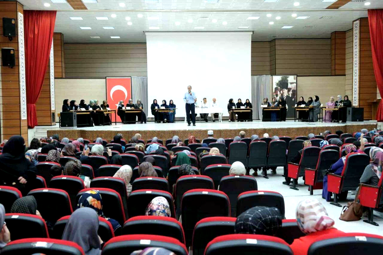 Kur’an kursları arasında bilgi yarışması düzenlendi