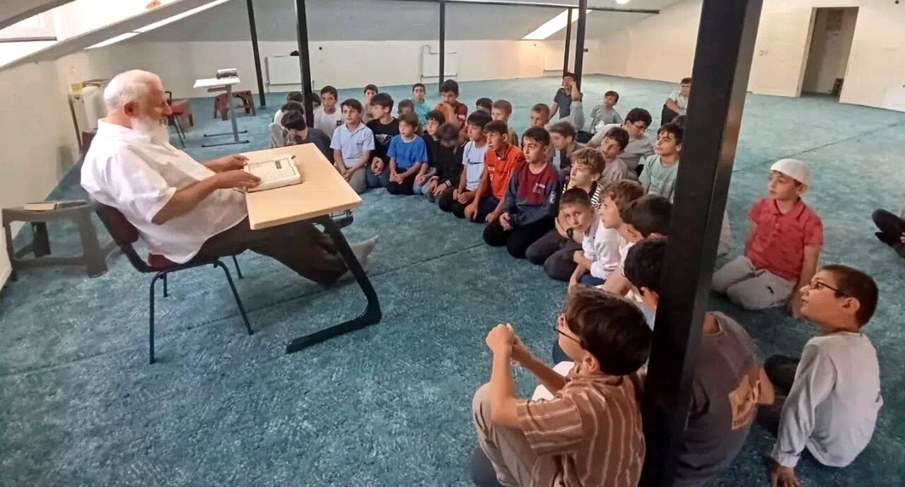Kur’an kursu öğrencilerine ailenin önemi anlatıldı