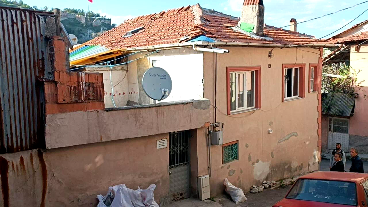 Kütahya’da 1 yıldır kayıp genç kızın cinayete kurban gittiği ortaya çıktı: 7 kişi tutuklandı