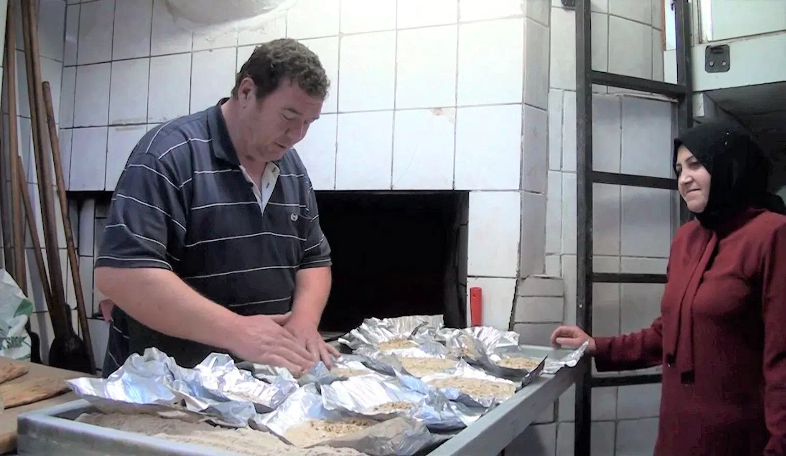 Kütahya’da Ramazan Ayına Özel: Tahinli Pide Damakları Şenlendiriyor