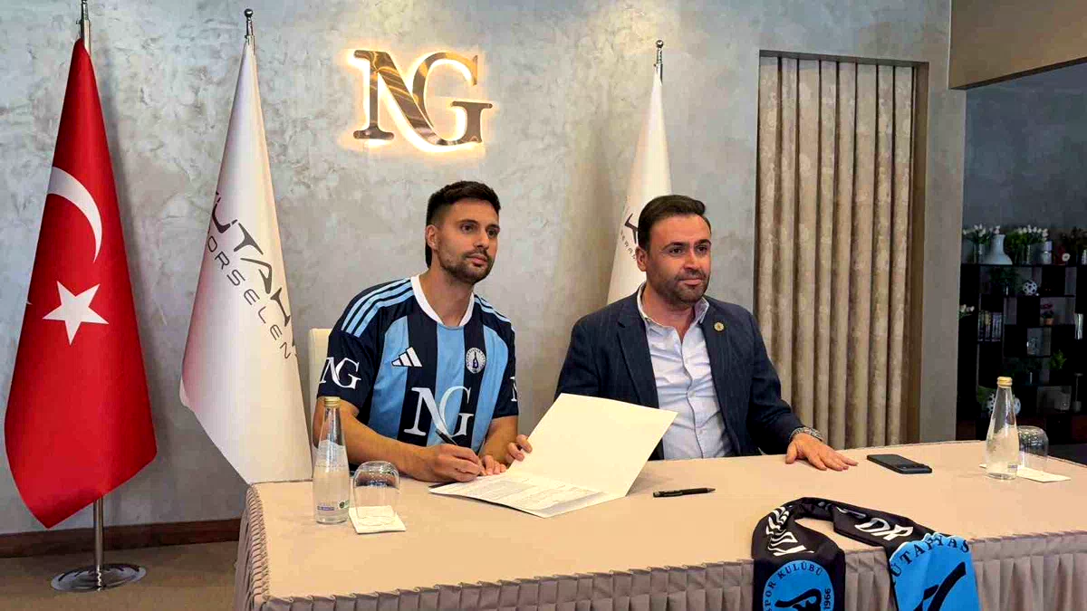 Kütahyaspor, Tarkan Serbest’i kadrosuna kattı