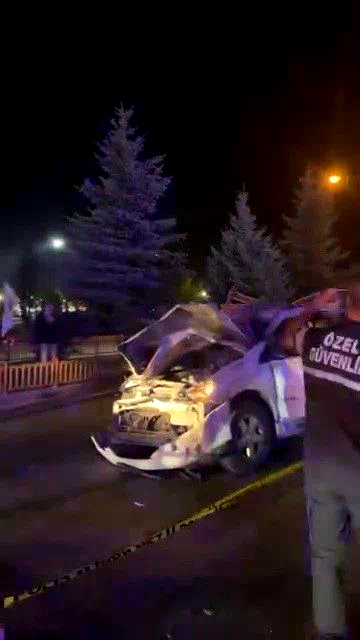 Lastiği patlayan araç takla attı; 4 yaralı